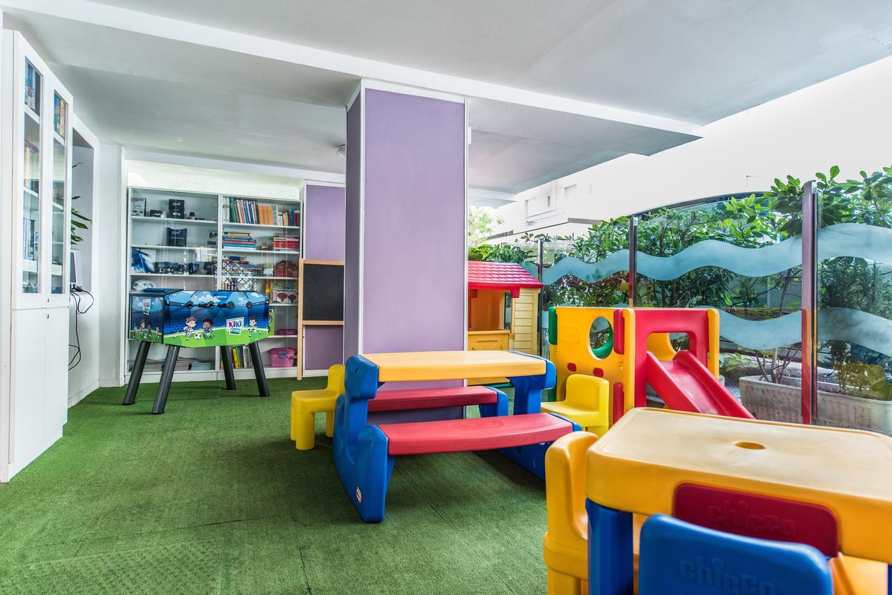 רימיני Hotel Nuovo Giardino מראה חיצוני תמונה