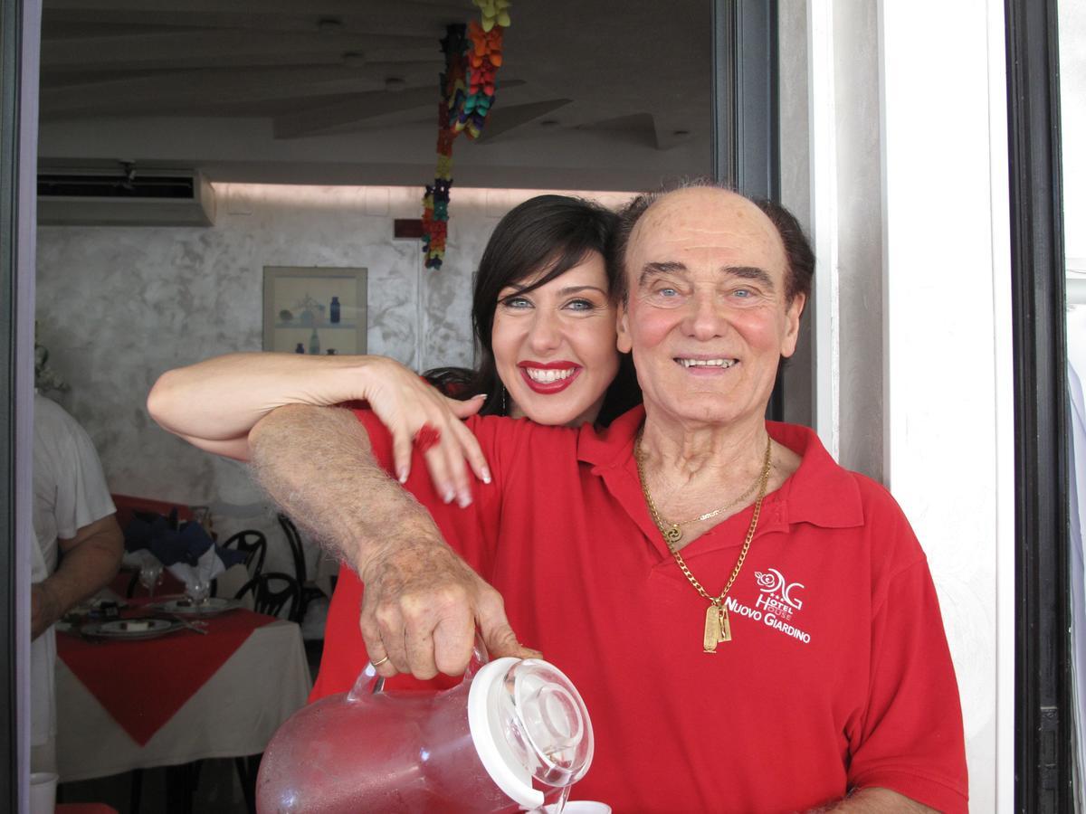 רימיני Hotel Nuovo Giardino מראה חיצוני תמונה